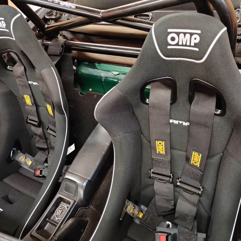 MX-5 Bucket Seat and Harness Package
